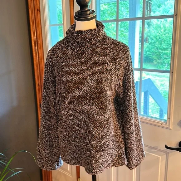 Zara Turtle Neck - Picture 1 of 5